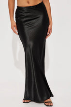Load image into Gallery viewer, “Satin Long skirt”
