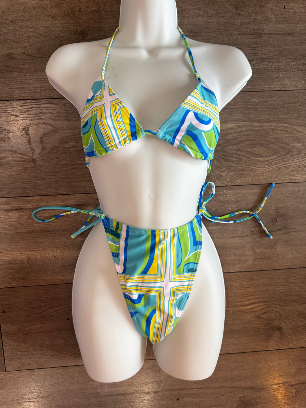 “Bluezzz bikini set”